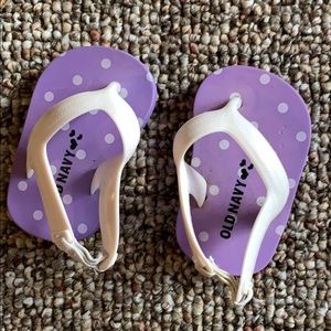 Old navy flip flops